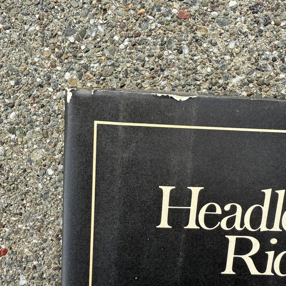 First Edition SIGNED The Headless Horseman Rides Tonight By Jack Prelutsky - Picture 15 of 16